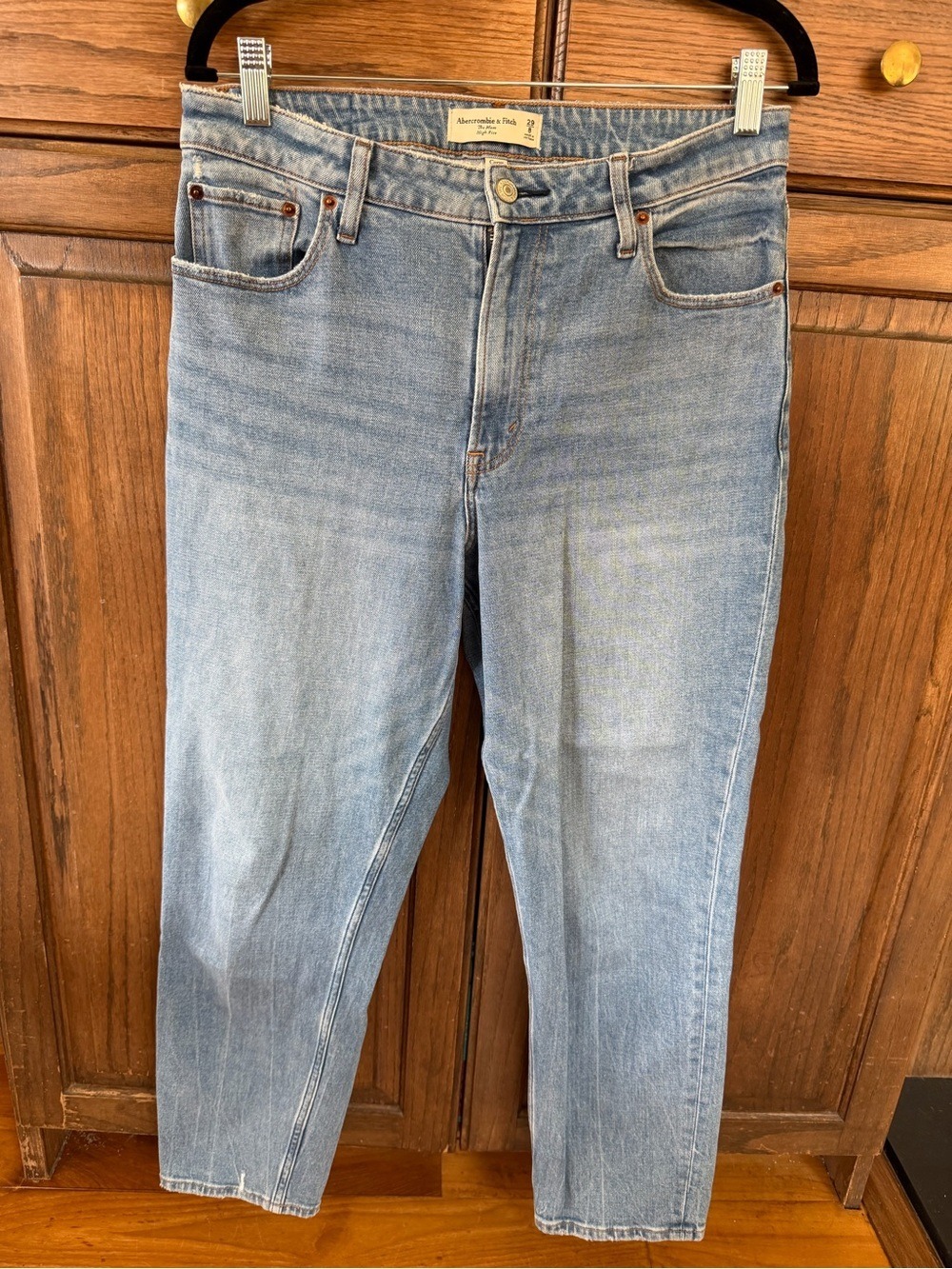 Abercrombie Fitch Curve Love Mom High Rise Jeans Light Wash 29/8 W275-26-A5